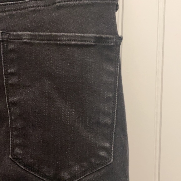 A&F Simone high rise black ripped jeans size 25 - Picture 8 of 9